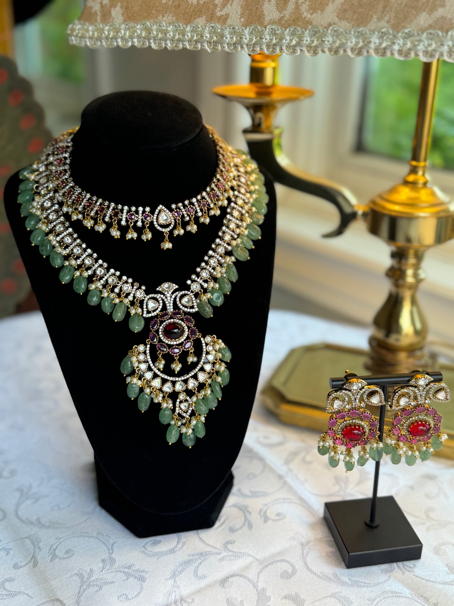 Iravati – Double-Layered Statement Necklace Set