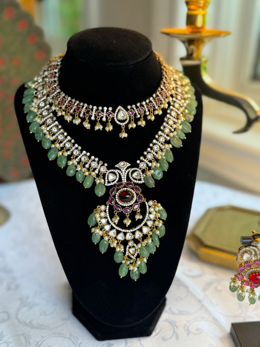 Iravati – Double-Layered Statement Necklace Set